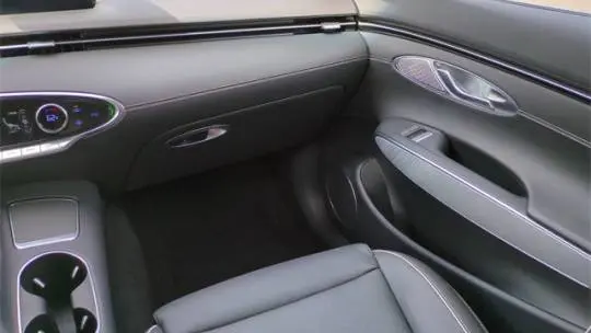 2024 Genesis Electrified GV70 5NMMCET15RH001927