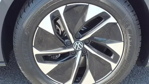 2021 Volkswagen ID.4 WVGTMPE29MP056435