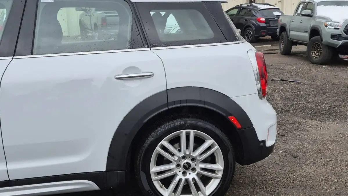 2019 Mini S E Countryman ALL 4 - Images - 4