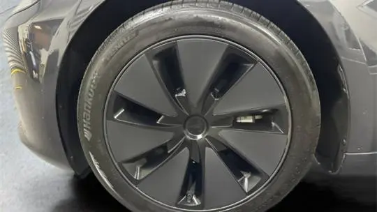 2024 Tesla Model 3 5YJ3E1EB6RF828437