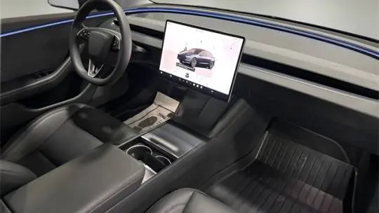 2024 Tesla Model 3 5YJ3E1EB6RF828437