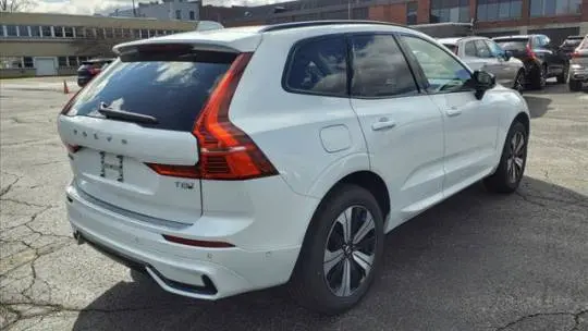 2025 Volvo XC60 YV4H60RC7S1176486