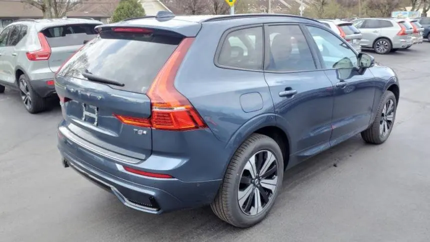 2025 Volvo XC60 YV4H60RC1S1159859