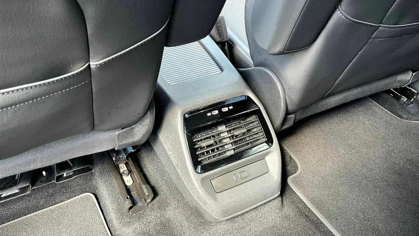 2021 Volkswagen ID.4 WVGTMPE29MP056855