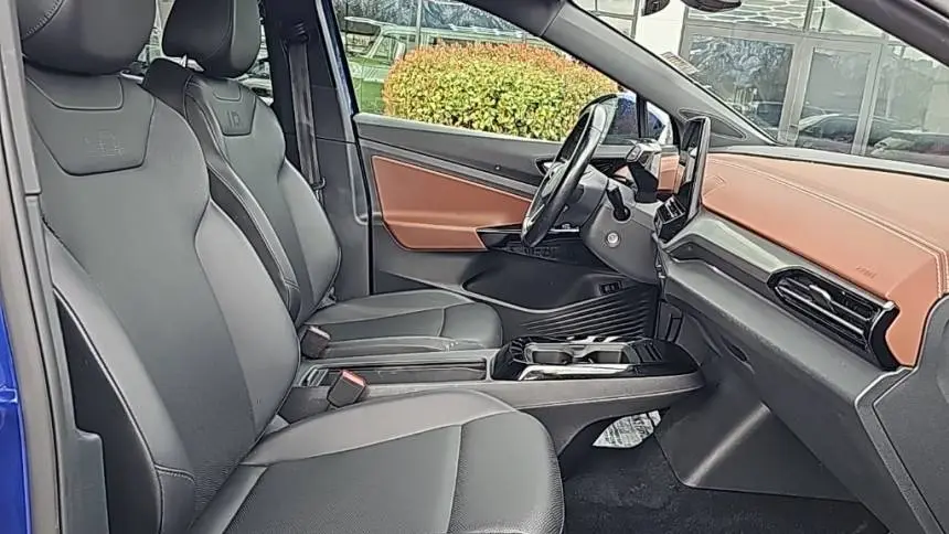 2021 Volkswagen ID.4 WVGKMPE2XMP040773