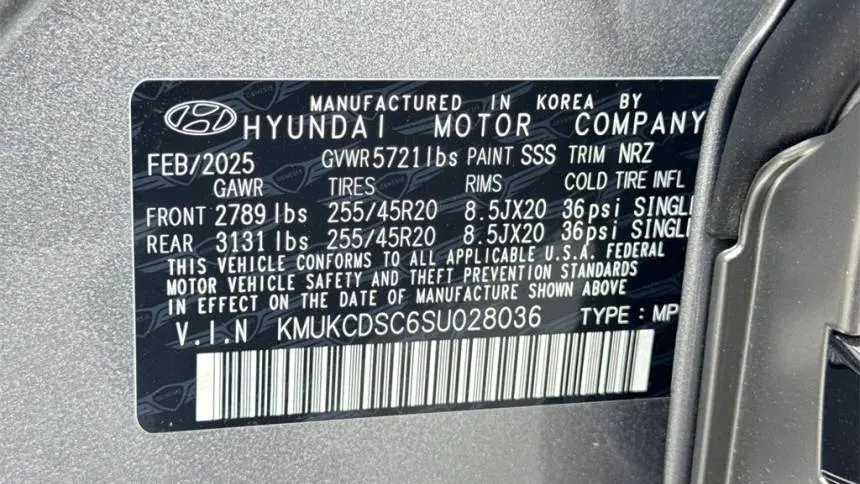 2025 Genesis GV60 KMUKCDSC6SU028036
