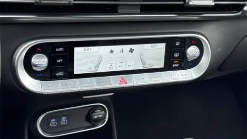 2025 Genesis GV60 KMUKCDSC6SU028036