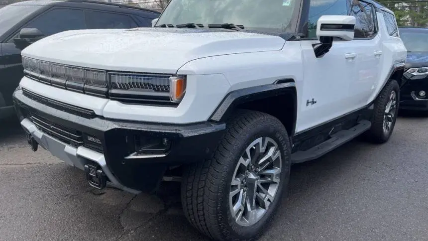 2024 GMC HUMMER EV SUV 1GKB0NDE3RU113964