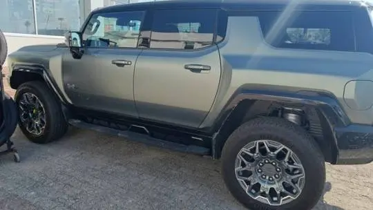 2024 GMC HUMMER EV SUV 1GKB0RDC4RU101747
