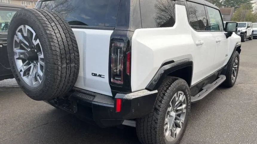 2024 GMC HUMMER EV SUV 1GKB0NDE3RU113964