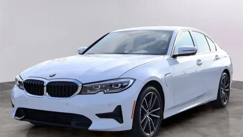 2021 BMW 3 Series - Images - 3