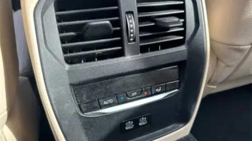 2021 BMW 3 Series - Images - 17
