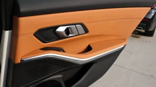 2021 BMW 3 Series - Images - 16
