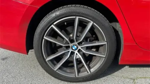 2021 BMW 3 Series - Images - 25