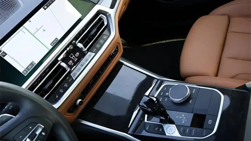 2021 BMW 3 Series - Images - 21