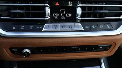 2021 BMW 3 Series - Images - 26