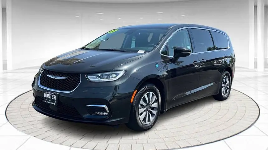 2023 Chrysler Pacifica 2C4RC1L75PR631078