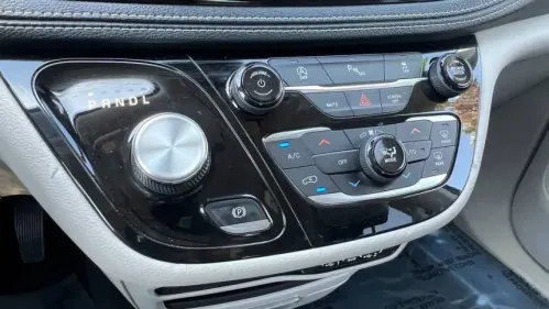 2023 Chrysler Pacifica 2C4RC1L75PR631078