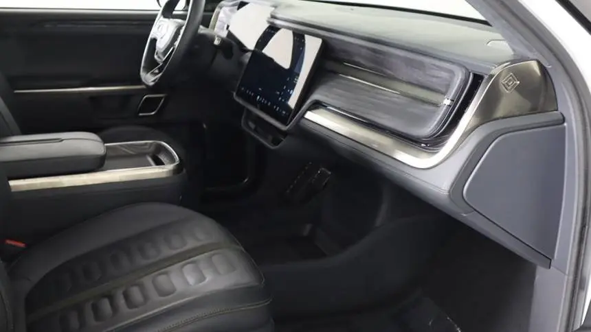 2022 Rivian R1T 7FCTGAAL8NN000890