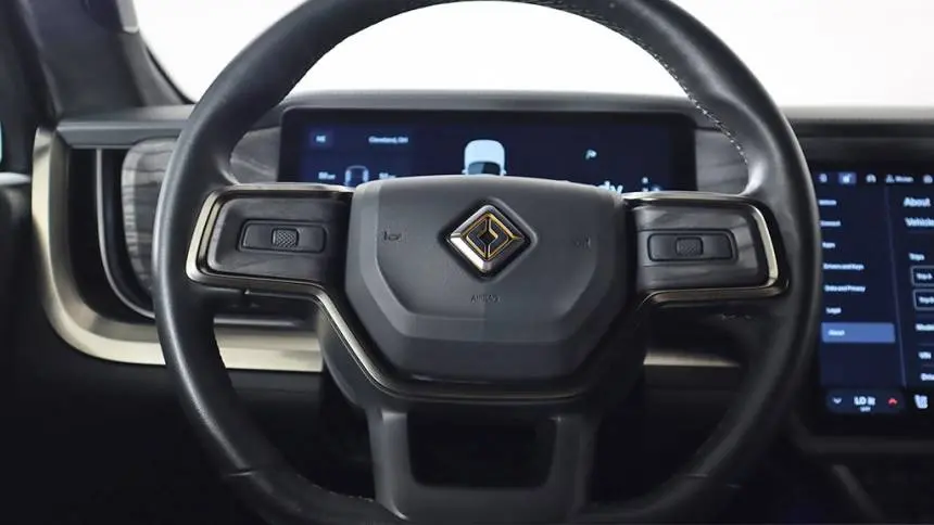 2022 Rivian R1T 7FCTGAAL8NN000890