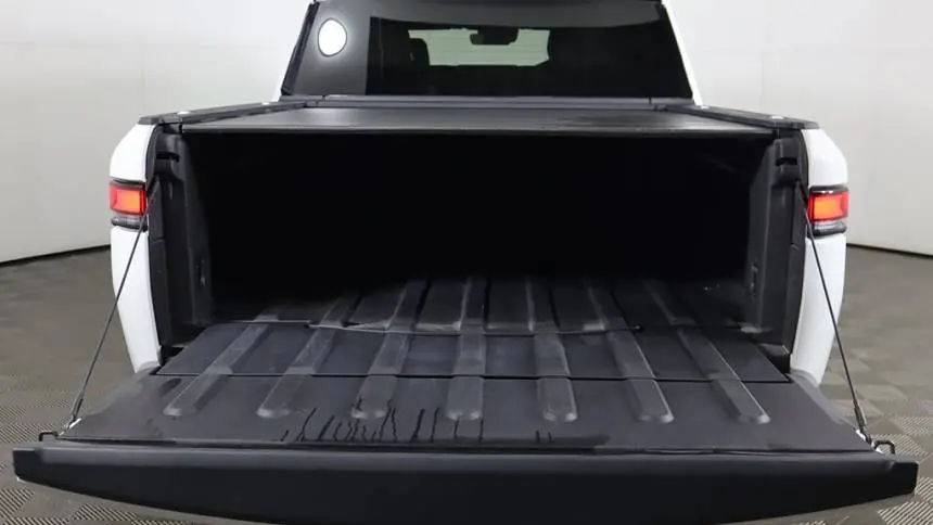 2022 Rivian R1T 7FCTGAAL8NN000890