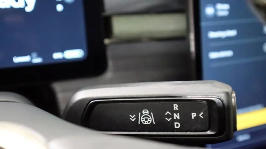 2022 Rivian R1T 7FCTGAAL8NN000890