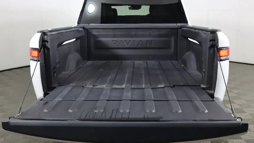 2022 Rivian R1T 7FCTGAAL8NN000890