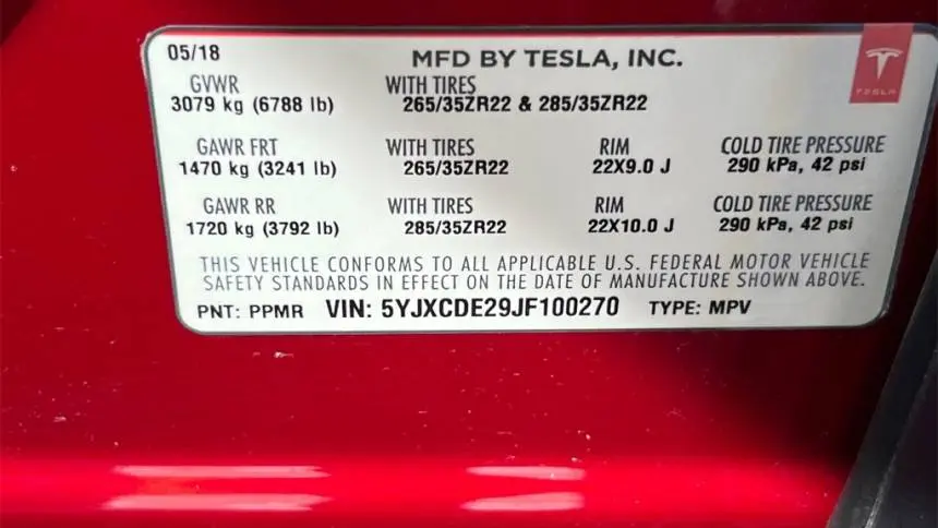 2018 Tesla Model X 5YJXCDE29JF100270