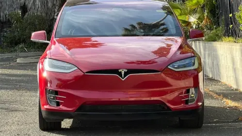 2018 Tesla Model X 5YJXCDE29JF100270