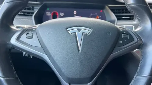 2018 Tesla Model X 5YJXCDE29JF100270