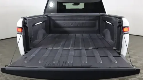 2022 Rivian R1T 7FCTGAAL8NN000890