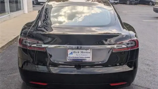 2017 Tesla Model S 5YJSA1E11HF196606