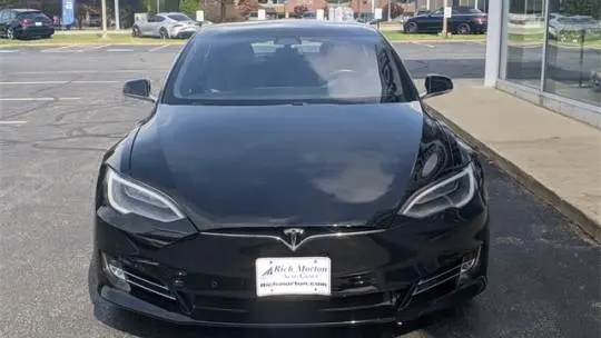 2017 Tesla Model S 5YJSA1E11HF196606