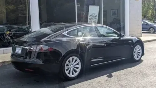 2017 Tesla Model S 5YJSA1E11HF196606