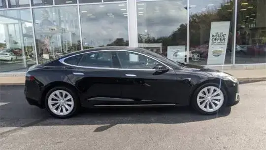 2017 Tesla Model S - Images - 6