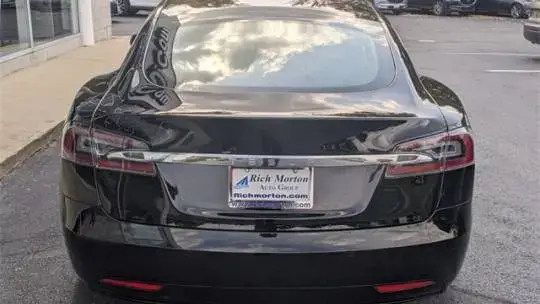 2017 Tesla Model S - Images - 7