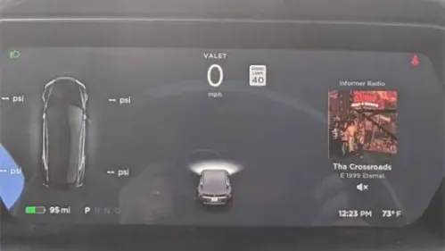 2017 Tesla Model S 5YJSA1E11HF196606