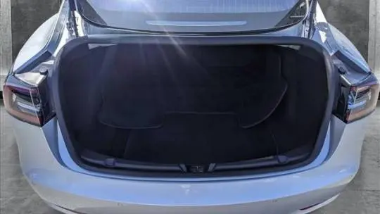 2018 Tesla Model 3 5YJ3E1EA0JF009726