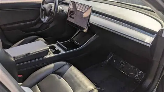 2018 Tesla Model 3 5YJ3E1EA0JF009726