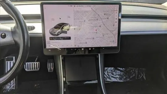 2018 Tesla Model 3 5YJ3E1EA0JF009726