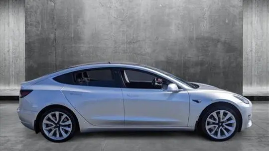2018 Tesla Model 3 5YJ3E1EA0JF009726