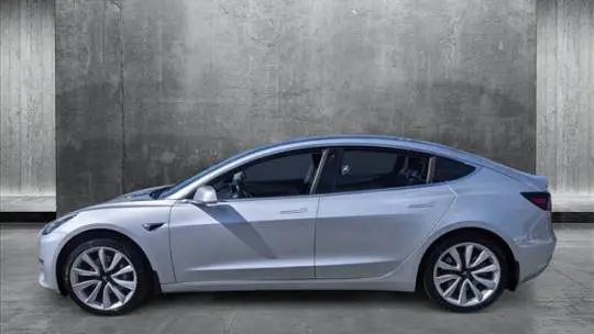 2018 Tesla Model 3 5YJ3E1EA0JF009726