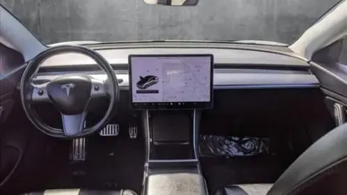 2018 Tesla Model 3 5YJ3E1EA0JF009726