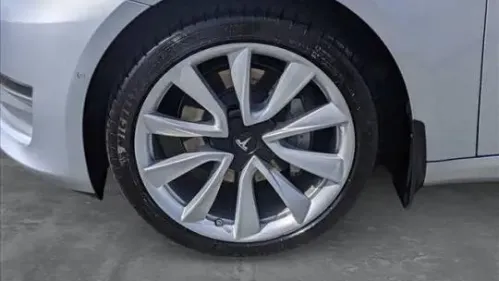 2018 Tesla Model 3 5YJ3E1EA0JF009726