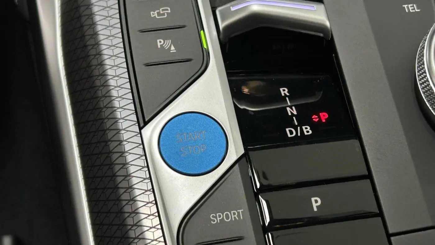 2025 BMW i4 WBY43HD04SFU87736