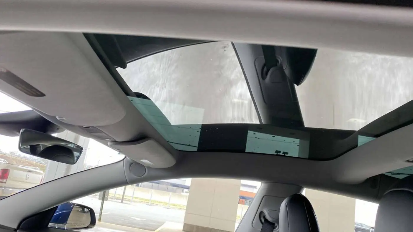 2020 Tesla Model 3 5YJ3E1EA2LF745697