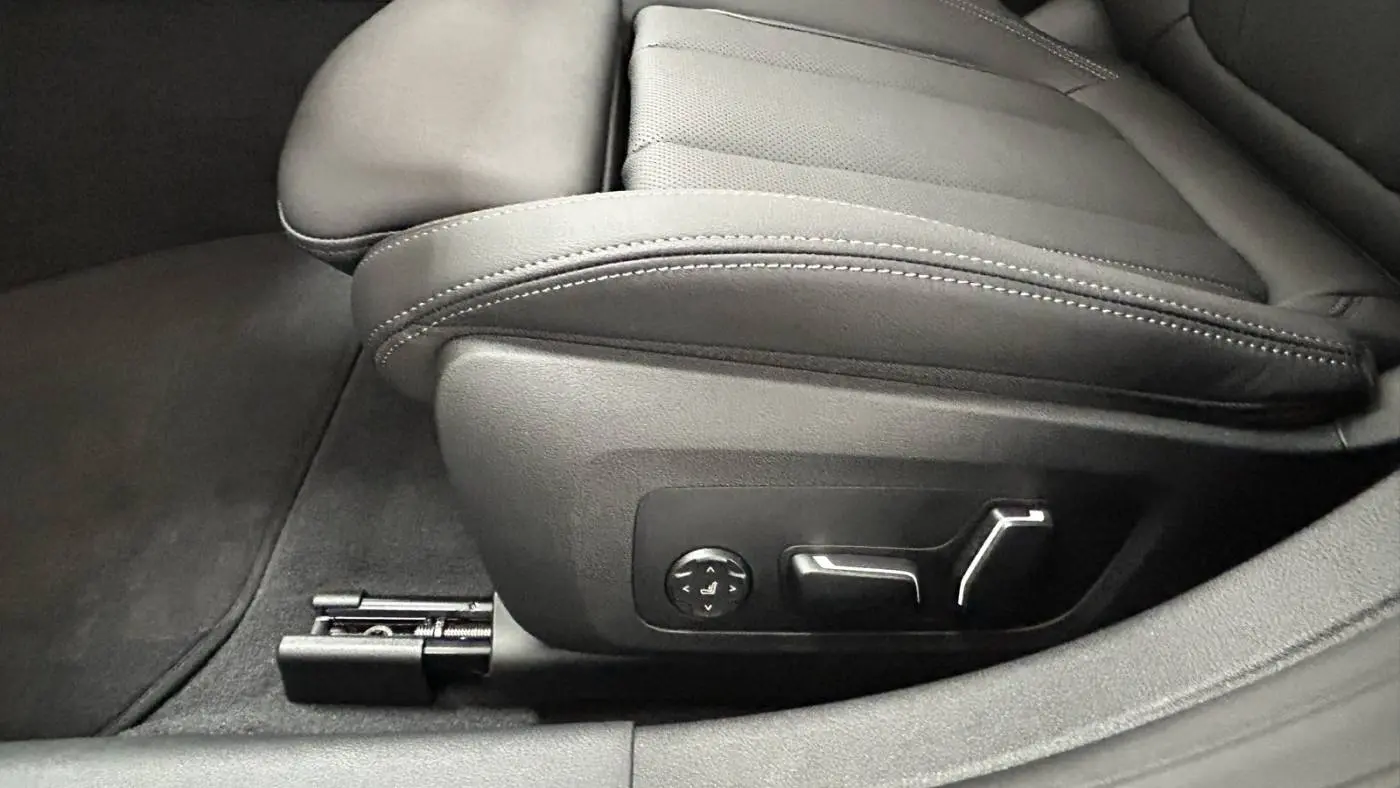 2025 BMW i4 WBY43HD04SFU87736