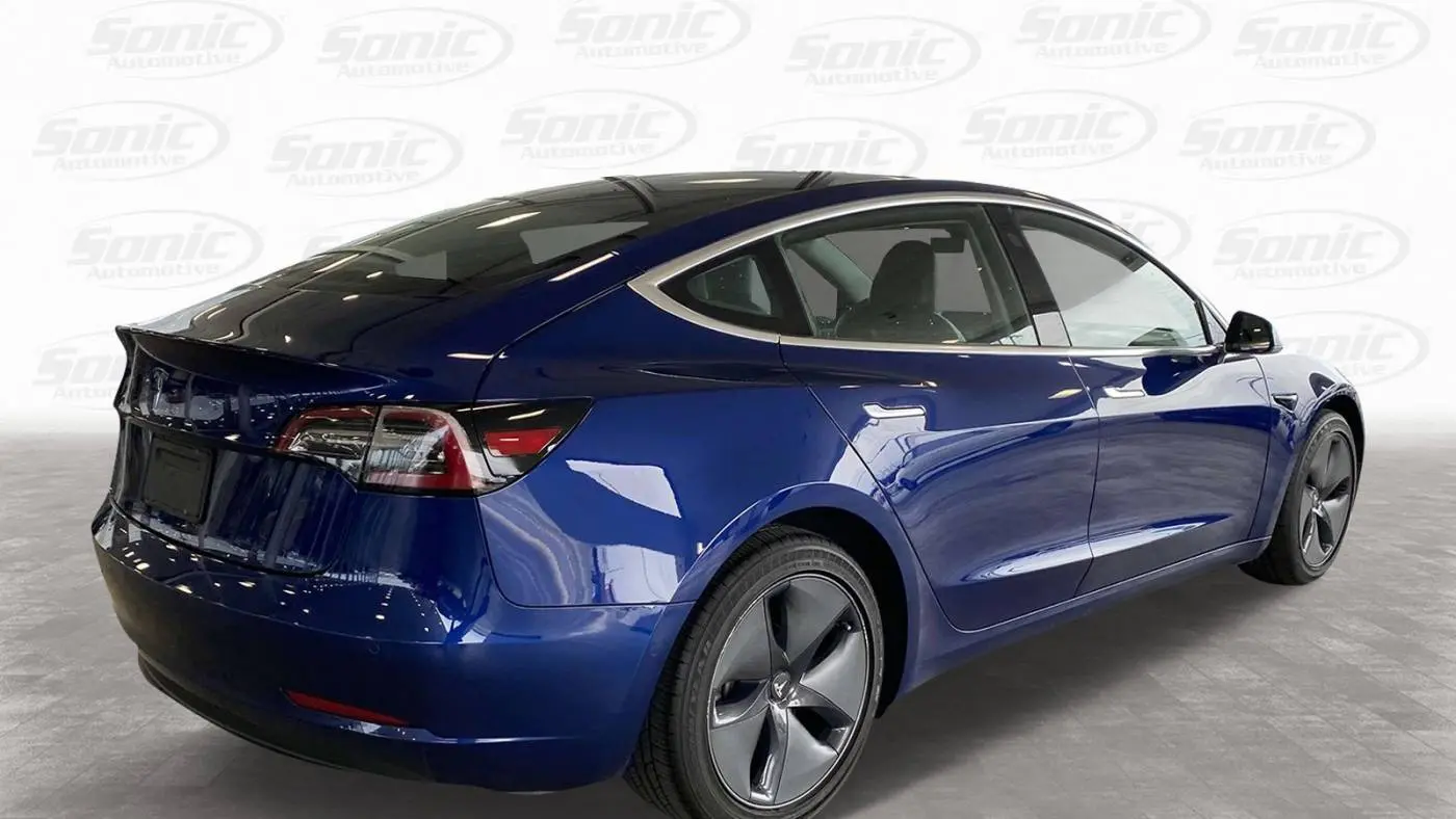 2020 Tesla Model 3 5YJ3E1EA2LF745697