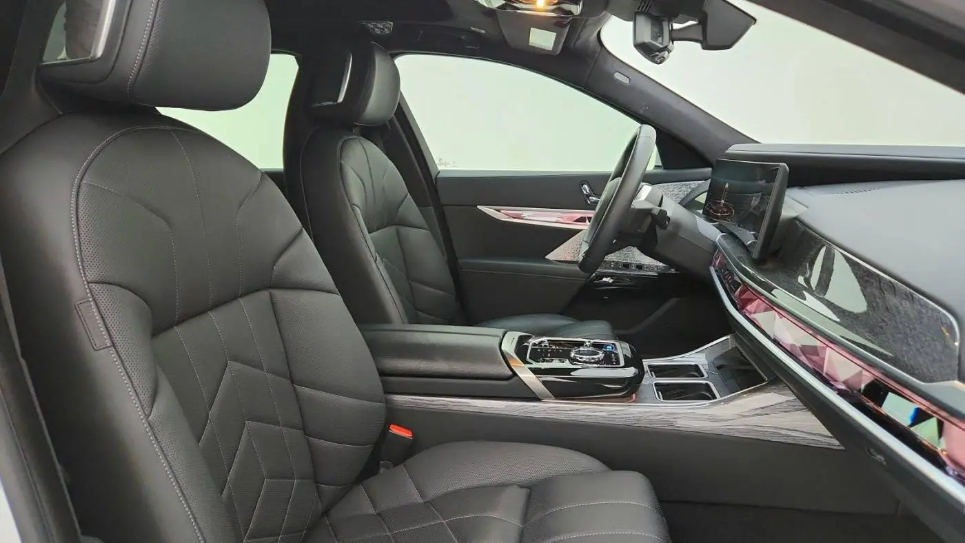 2023 BMW i7 WBY53EJ06PCN77812