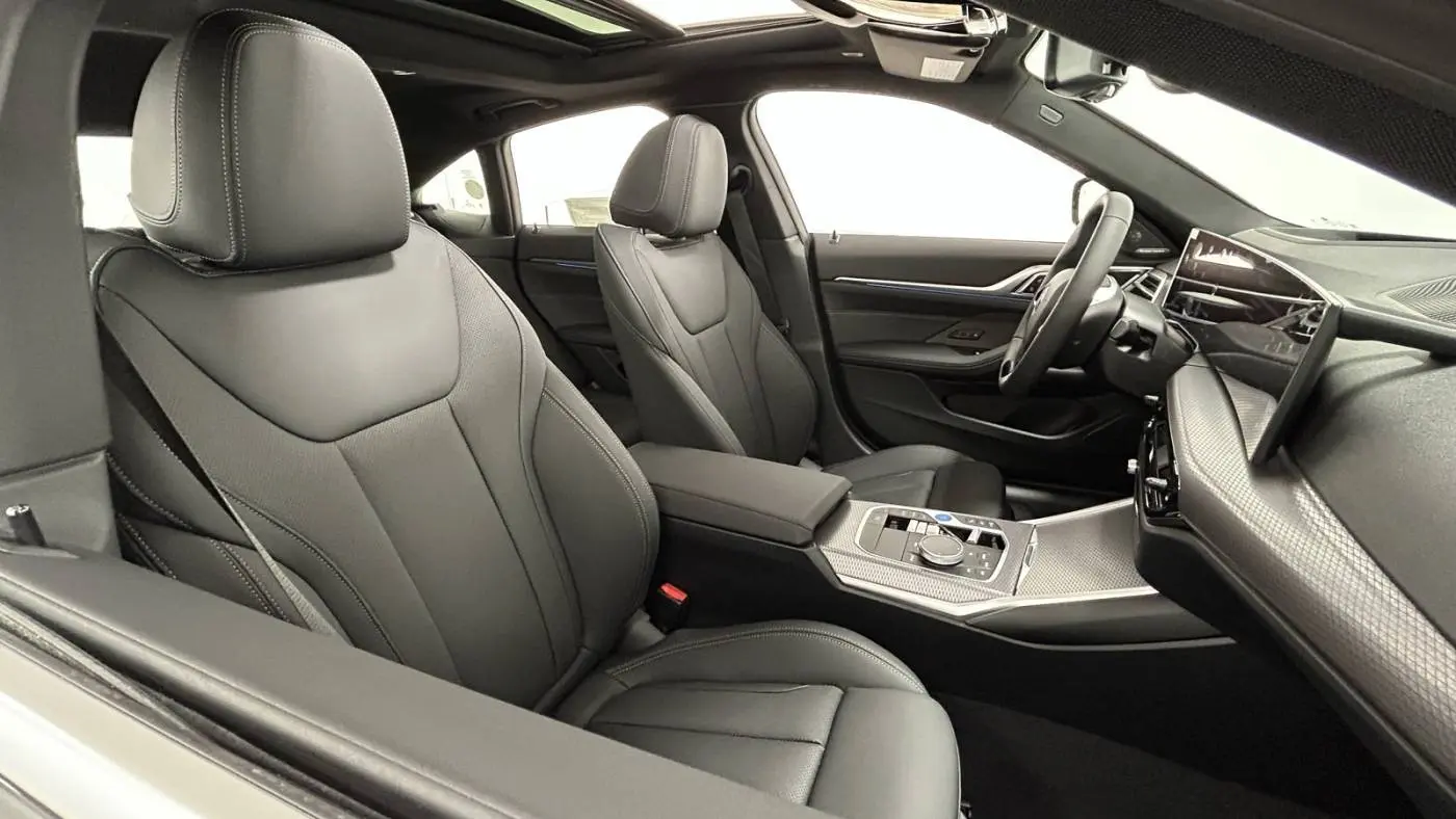 2025 BMW i4 WBY43HD03SFU80759